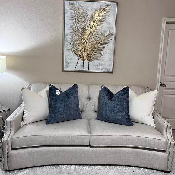 1-NWT CALLISTO HOME VELVET WEAVE DESIGN DECORATIVE PILLOWS (Read descrip… - Picture 5 of 17